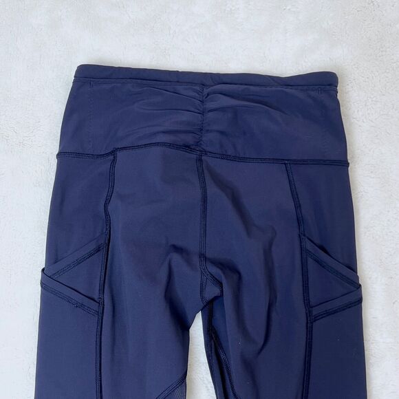 Lululemon Womens Navy Blue Mesh Cut Outrun Tights 7/8  Size 4 Small Pockets - Picture 12 of 12